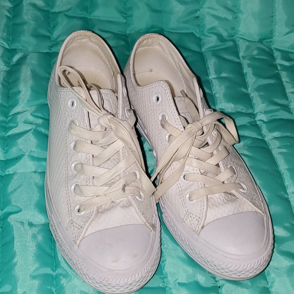 White converse
